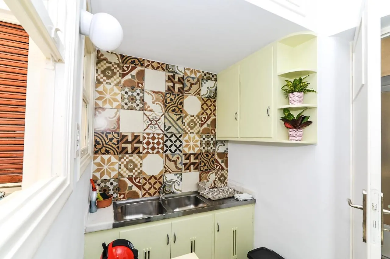 Apartment The Elegant. Spacious City Center Apartment. Heraklion