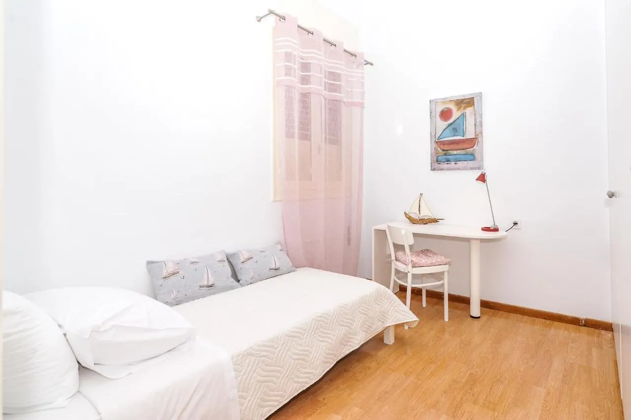 Apartment The Elegant. Spacious City Center Apartment. Heraklion