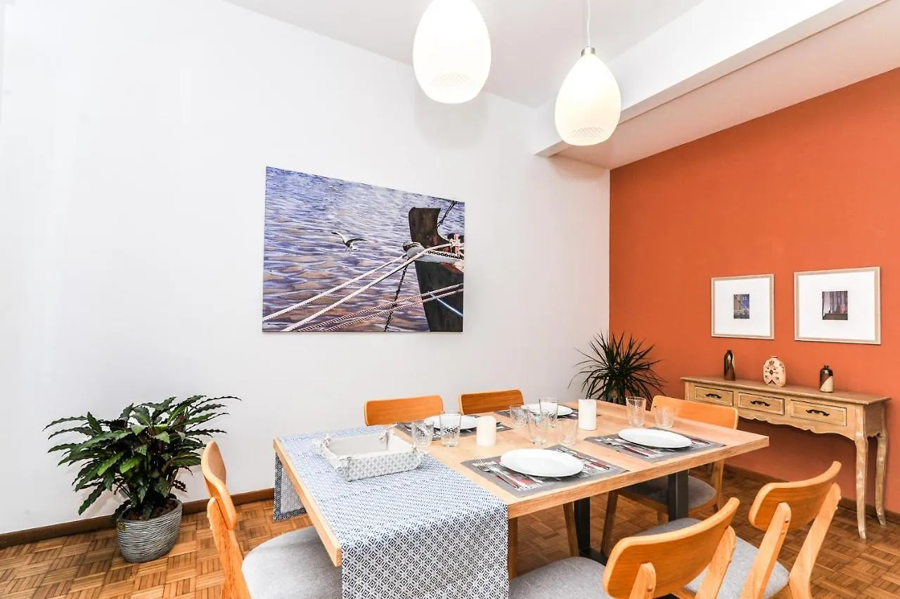 The Elegant. Spacious City Center Apartment. Heraklion  Apartment